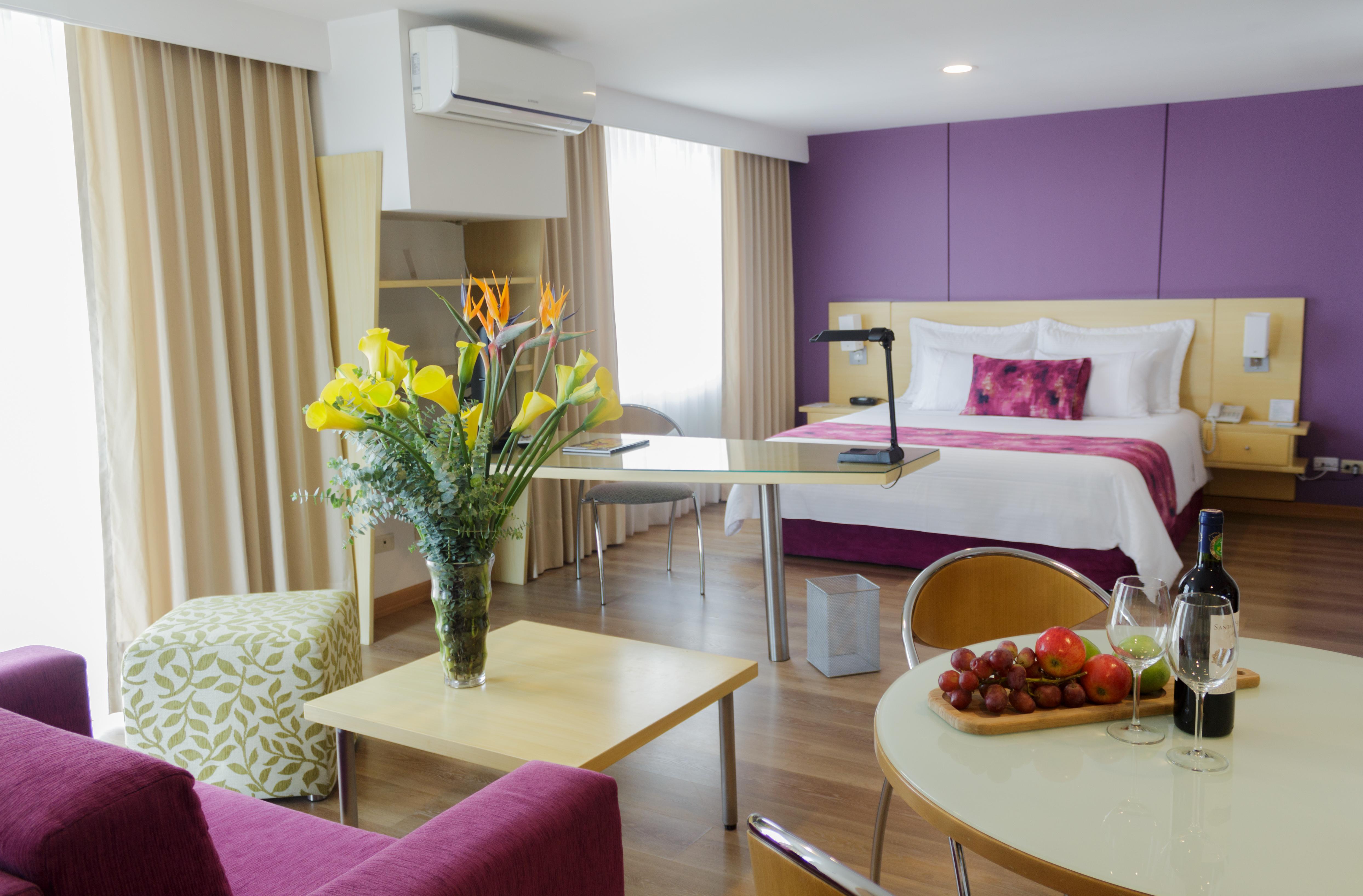 Novelty Suites Hotel Medellin Ngoại thất bức ảnh