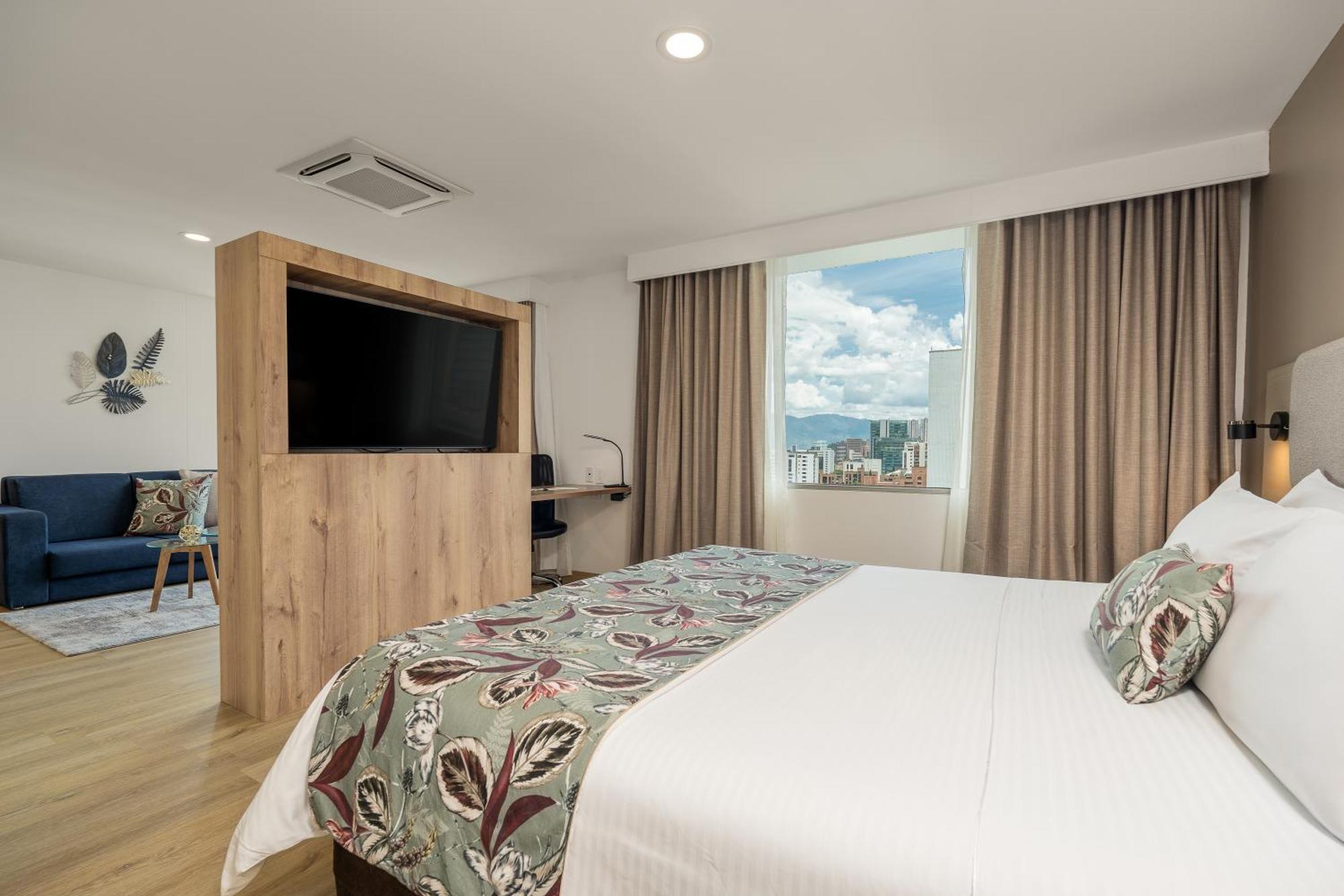Novelty Suites Hotel Medellin Ngoại thất bức ảnh