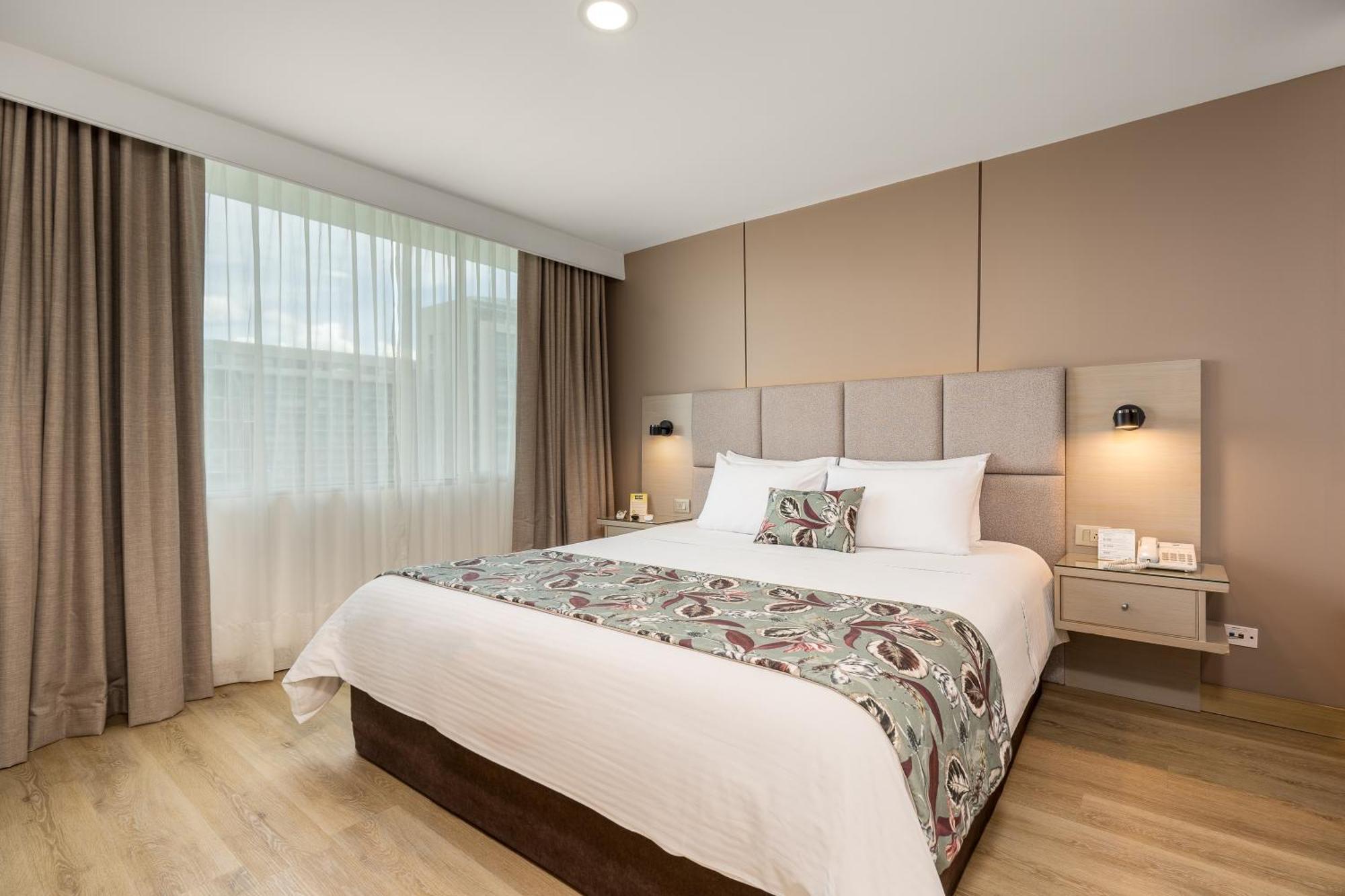 Novelty Suites Hotel Medellin Ngoại thất bức ảnh